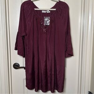 Newport News Oversized Dress Burgundy 100% rayon Embroidered & Gems